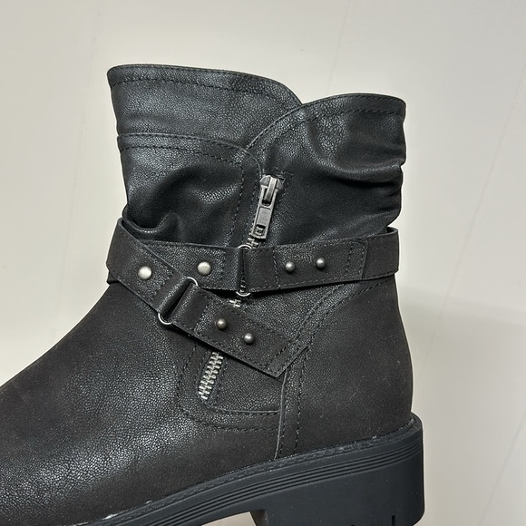 Ruiee Women's Ankle Boots Combat Boots, Comfy Low Heel Side Zipper Booties New - Picture 3 of 8